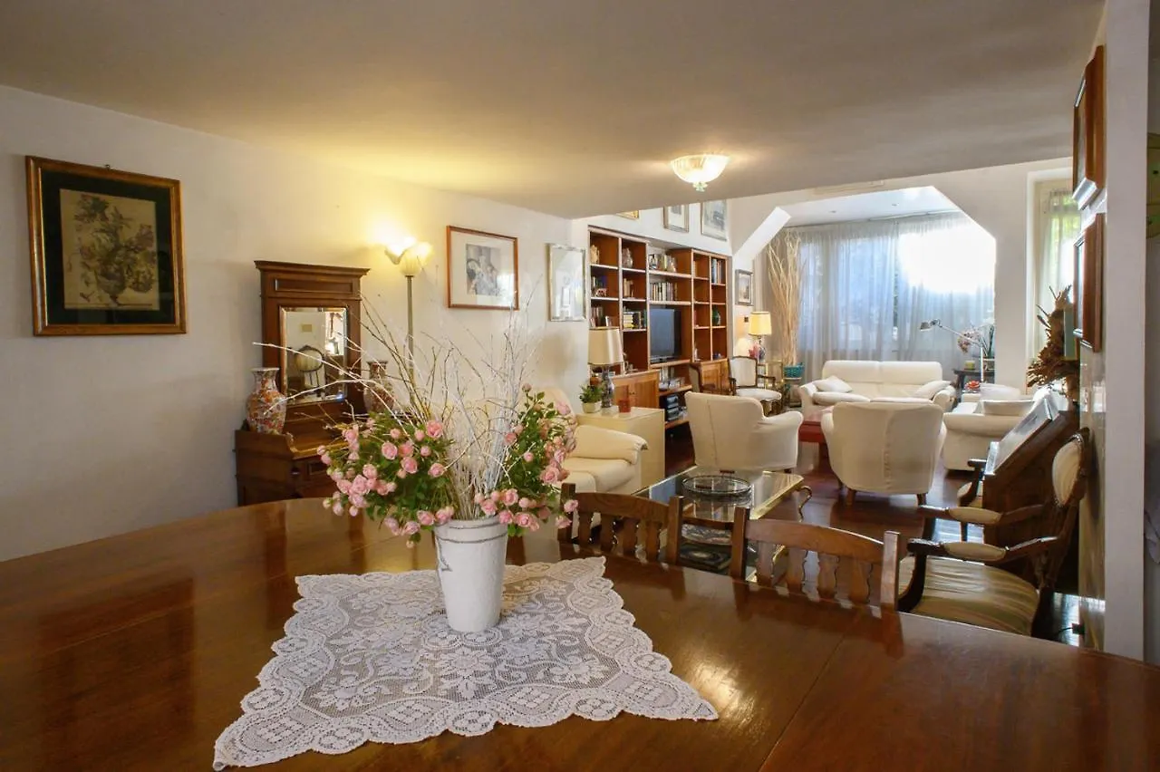Apartment Roma Deluxe 0*, Rome Italy